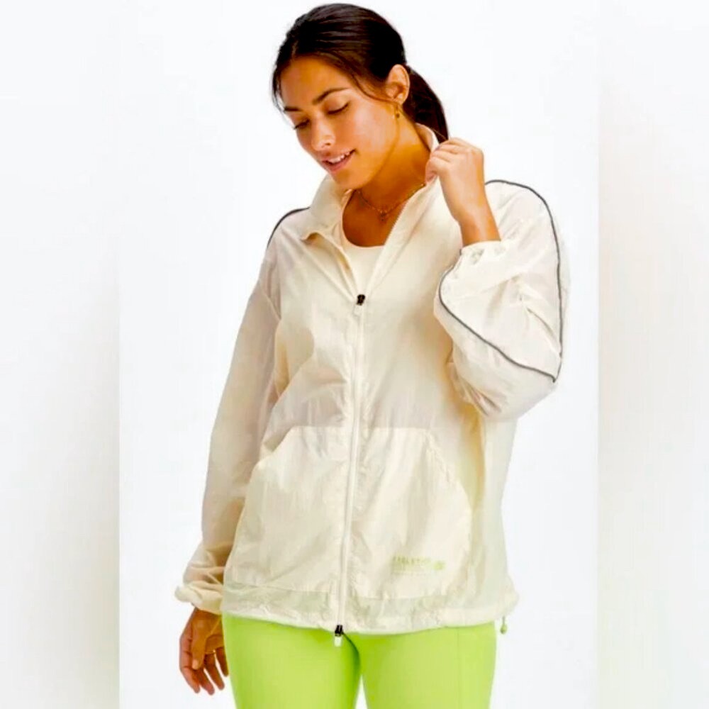 Fabletics Oversized Flyweight Windbreaker - size L